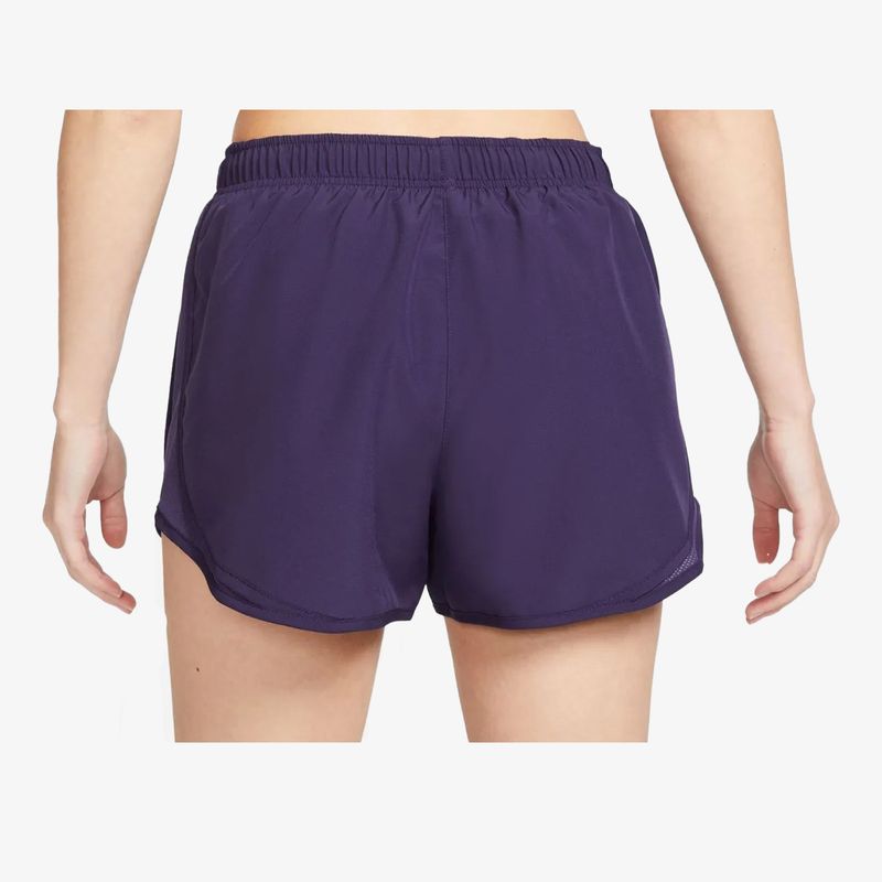 CU8890-555-Pantaloneta-nike-mujer-morado-2