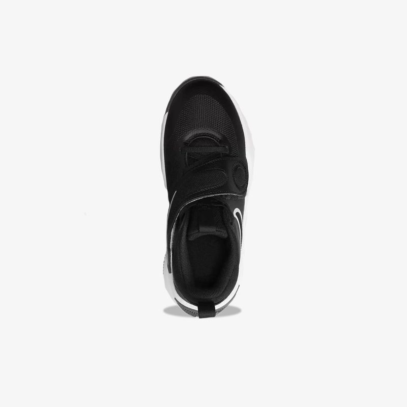 DV8996-002-Tenis-nike-hustle-nino-negro-blanco-4