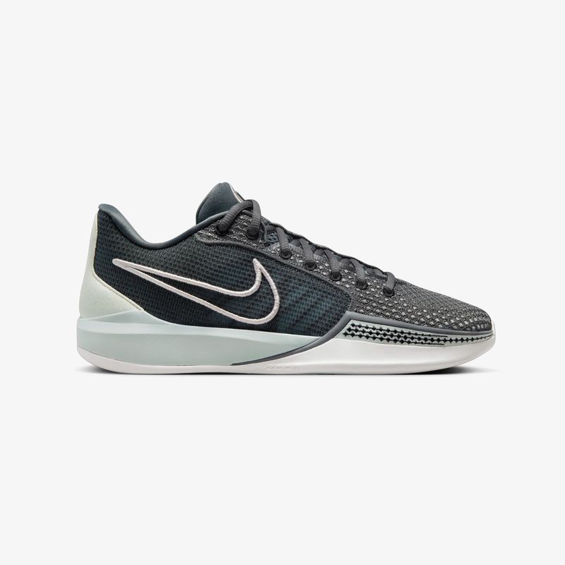 FQ3381-003-Tenis-Nike-Sabrina-Beyond-The-Game-Mujer-Negro-Gris-1